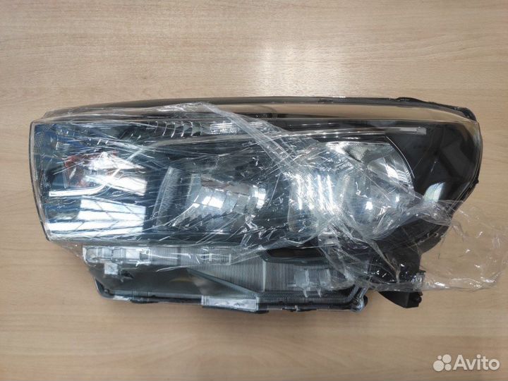 Фара передняя левая LADA Vesta