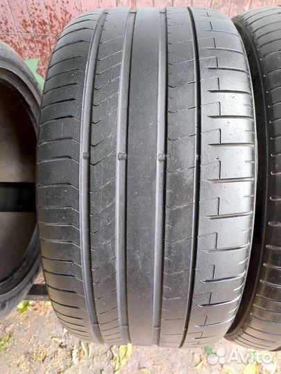 Pirelli P Zero PZ4 315/35 R22 111Y