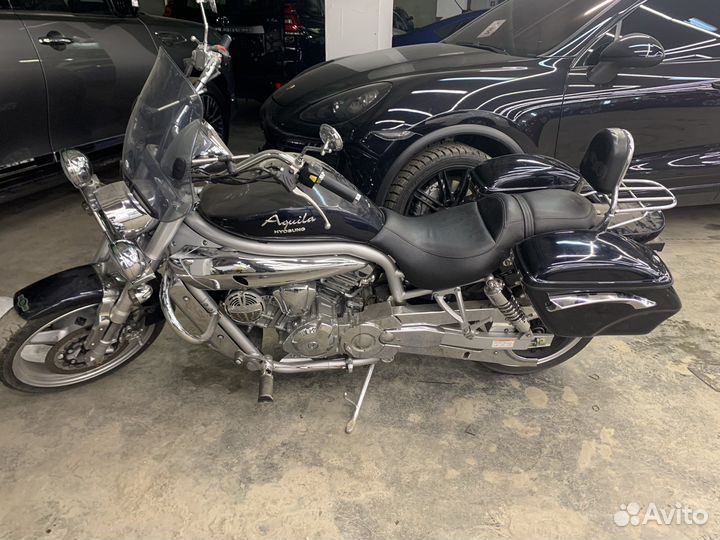 Hyosung gv650 Aquila