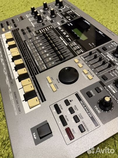 Roland MC-505 секвенсор-грувбокс