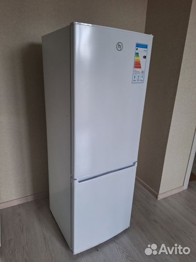 Холодильник Hi новый