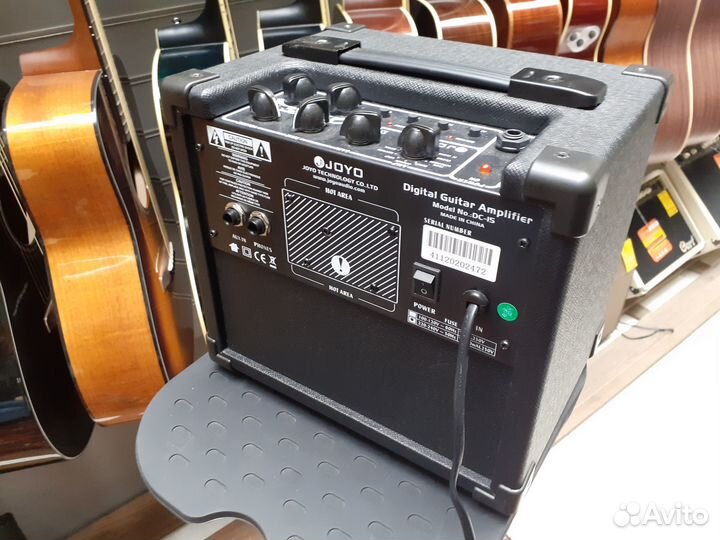 Гитарный цифровой моделирующий комбоусилитель