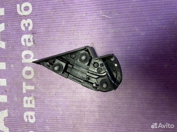 Уголок двери задний правый Honda Cr-V 3 RE5 R20A2