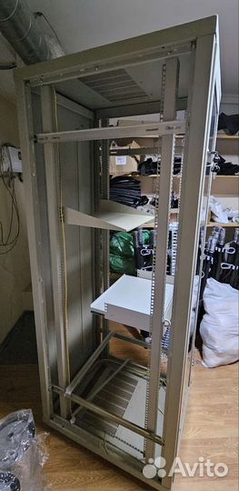 Серверный телекоммуникационный шкаф торг