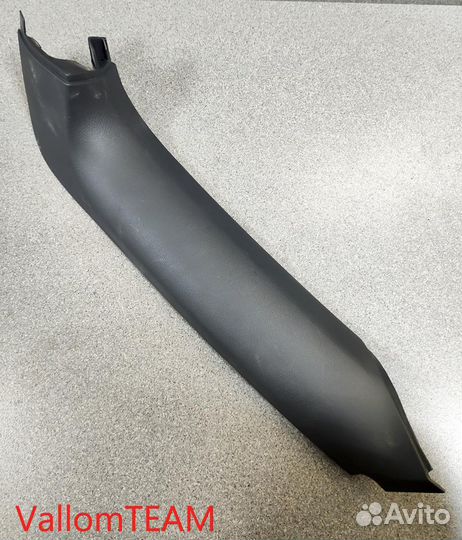 Лот T128 Обшивка двери багажника задний левый VW T