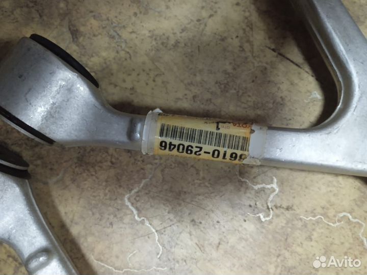 Передние верхние рычаги Toyota Soarer/Lexus Sc300