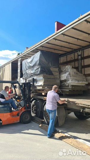 Грузчики и техника