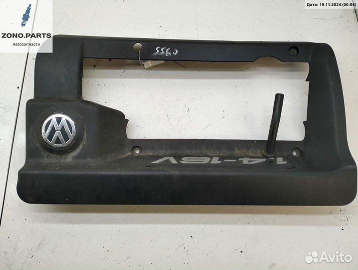 Накладка декоративная на двигатель 036103925C на Volkswagen Golf-4