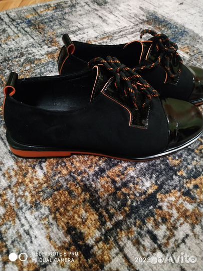 Женская обувь