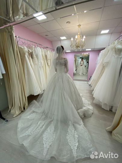 Свадебное платье