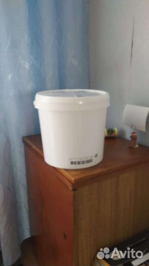 Ведро пластиковое с крышкой