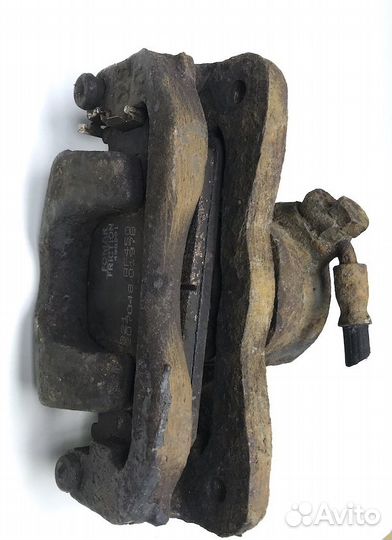 Исузу Миди Суппорт передний Лев