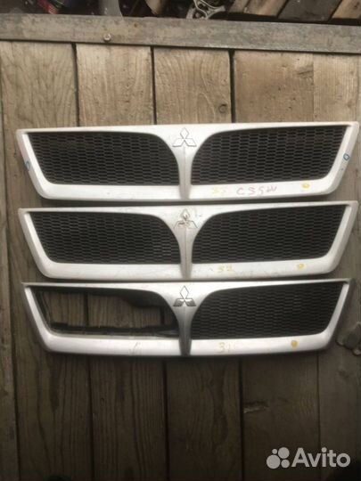 Решетка радиатора Mitsubishi Lancer Cedia