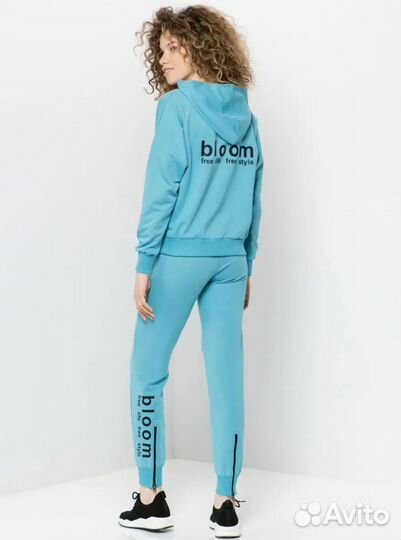 Костюм спортивный