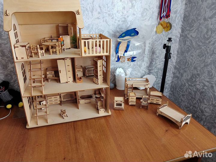 Домик кукольный