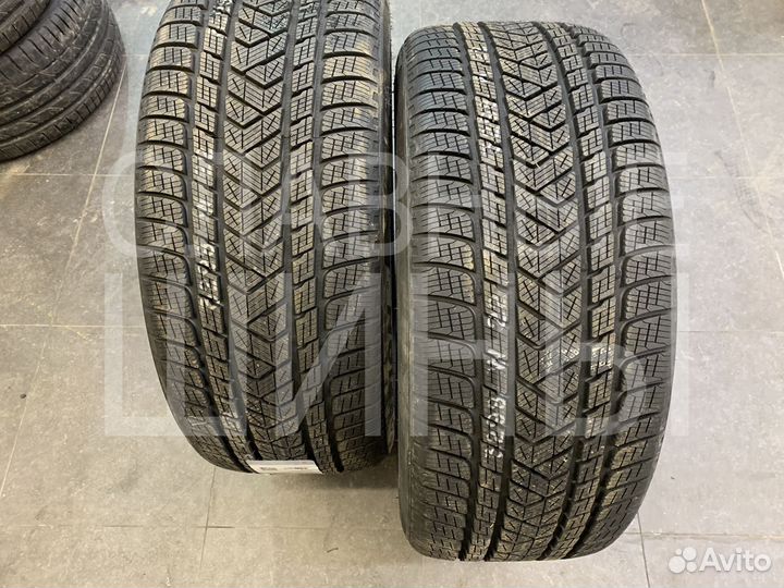 Pirelli Scorpion Winter 315/35 R22 111V