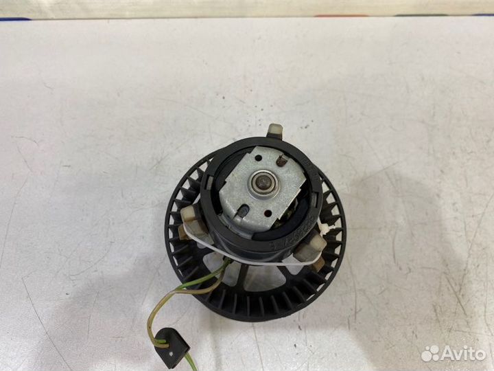 Мотор отопителя (печки) Mercedes-Benz Gl-Class