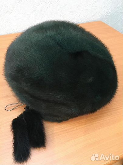 Берет норковый изумрудный