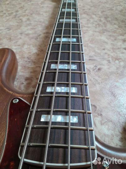 Бас гитара Fender jazz bass