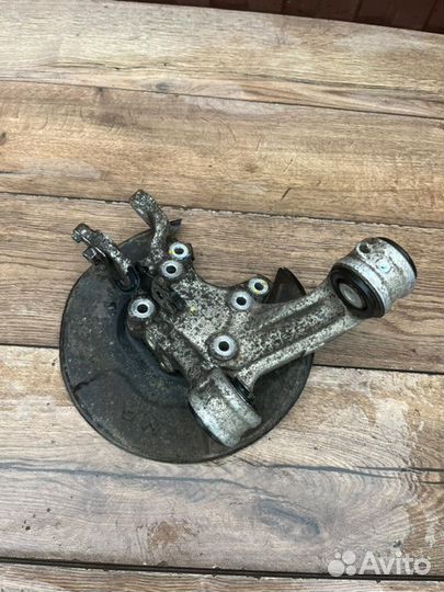 Цапфа кулак задняя правая Honda Civic 4D 1.3 2008