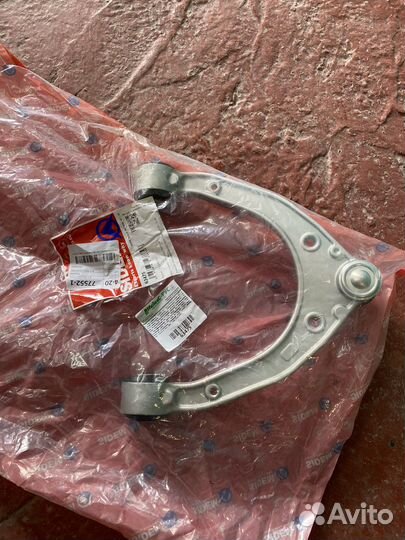 Верхние рычаги Porsche Cayenne