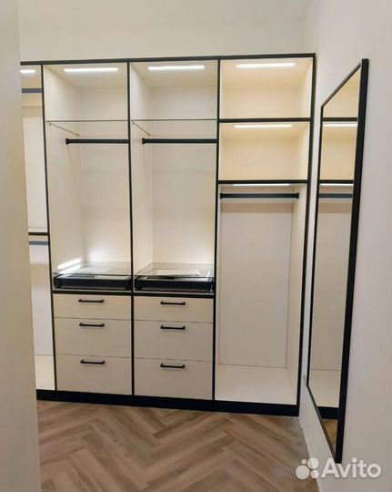 Гардеробные на заказ угловые