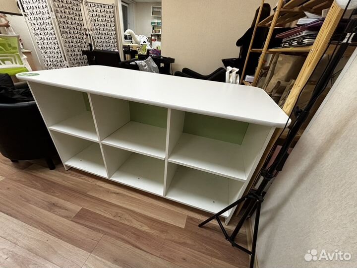 Стол ресепшн