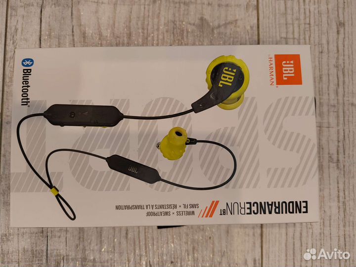Беспроводные наушники JBL Endurance Run bt