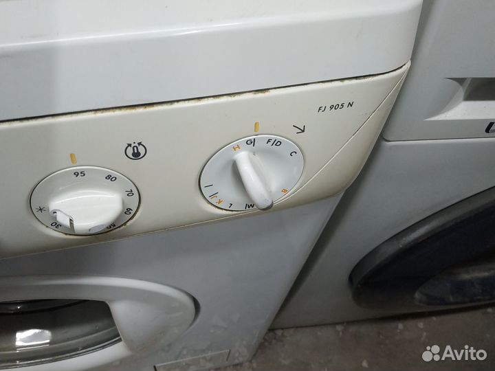 Стиральная машина Занусси на 5 кг