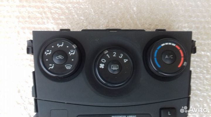 Тойота Королла Е150 блок управления кондиционером