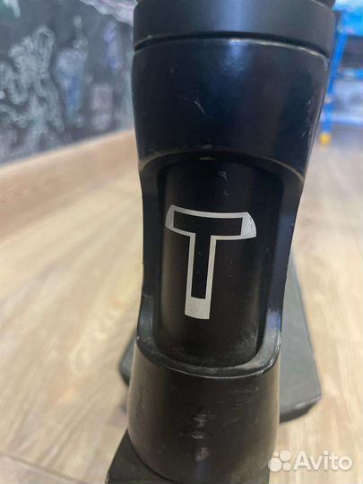 Трюковой самокат tech team