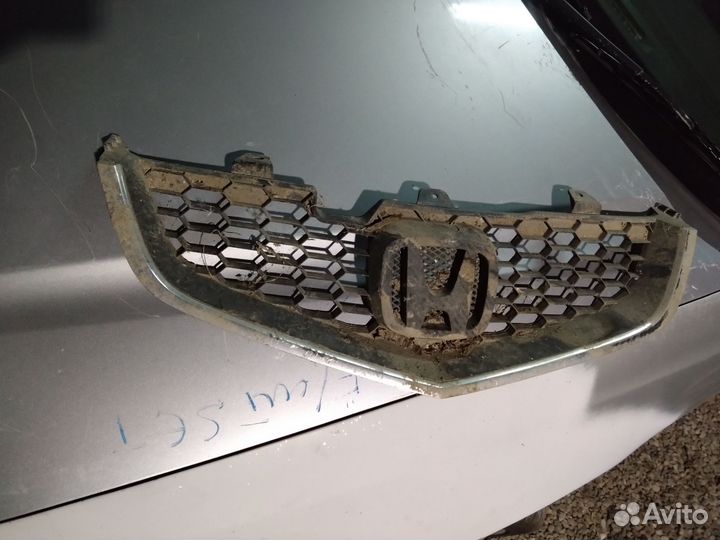 Решётка радиатора Honda