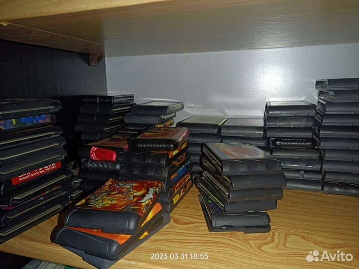 Картриджи на Sega Mega Drive много