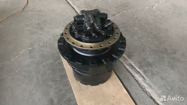 Бортовая (Редуктор хода) Хитачи 240-3 с мотором-20