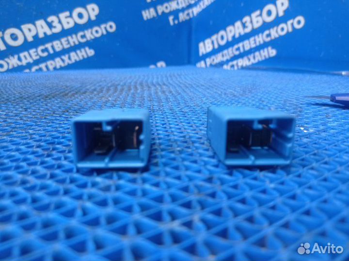 Реле Nissan Primera P11 универсал GA16 2000