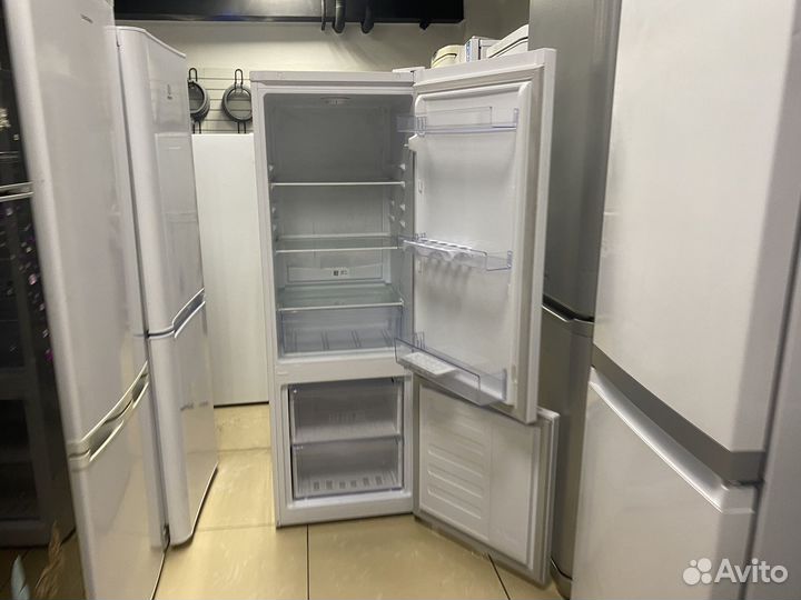 Холодильник Beko узкий