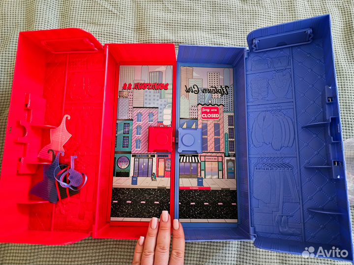 Домик чемоданчик lol