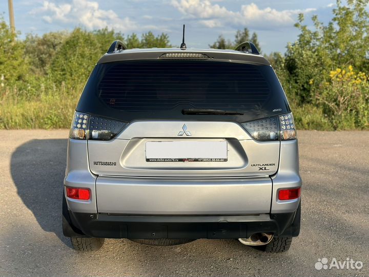 Mitsubishi Outlander, 2011