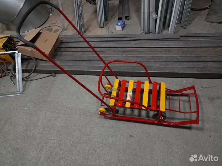 Детские санки на колесах