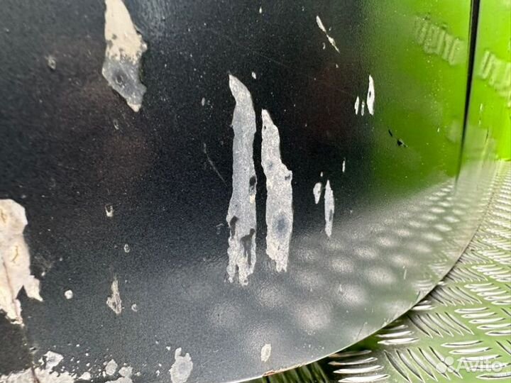 Капот Volkswagen Passat B3 1.8 RF 1990