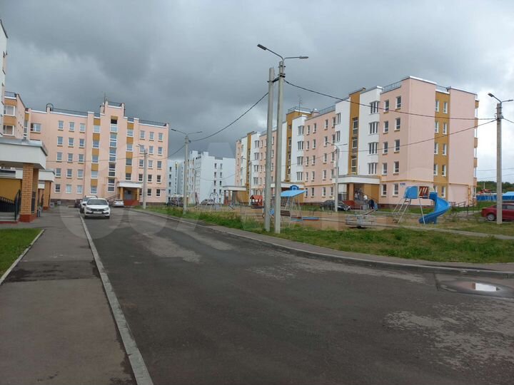 2-к. квартира, 65 м², 2/5 эт.