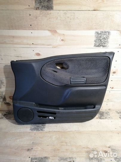 К-кт обшивки двери Suzuki Grand Vitara