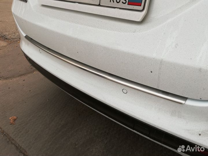 Накладка на задний бампер Ford Mondeo (новая)