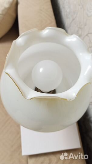 Лампа настольная