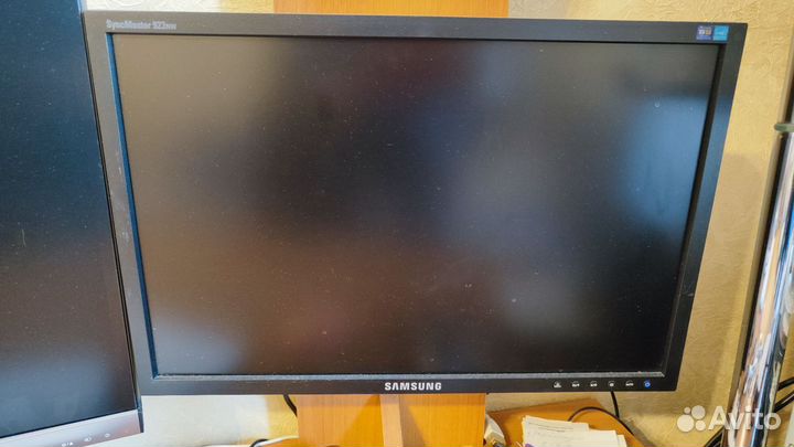 Монитор Samsung syncmaster 923nw