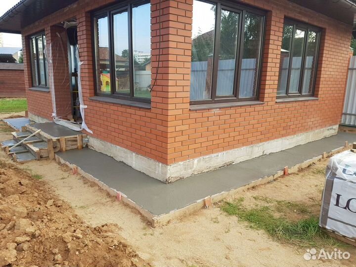 Установка окон и откосов, ремонт и смазка механизм