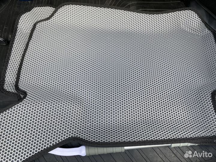 Автомобильные коврики eva