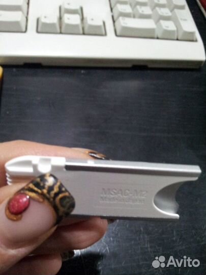 Адаптер- переходник для флешек Sony в чехольчике