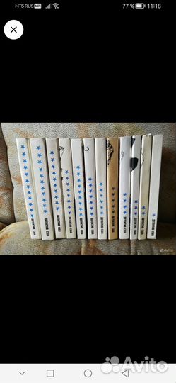 Фантастика, детективы много разных. Смотри