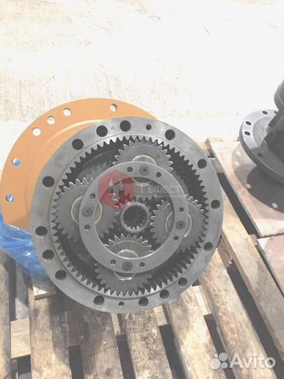 Редуктор поворота Hyundai R320LC-7 31N9-10151